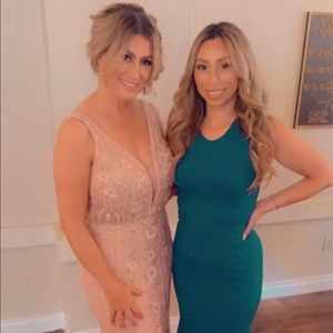 Cleaning out my closet, gaining some weight need to size up 😁